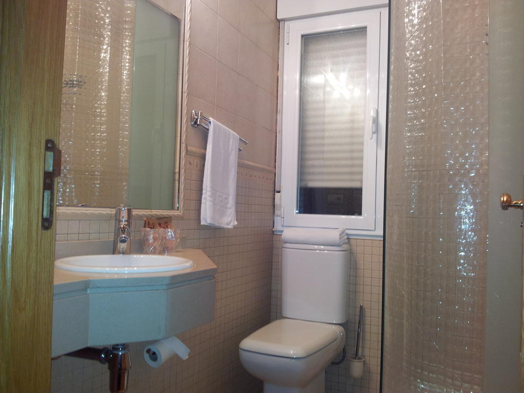 Alojamientos Rio Cares レオン 部屋 写真