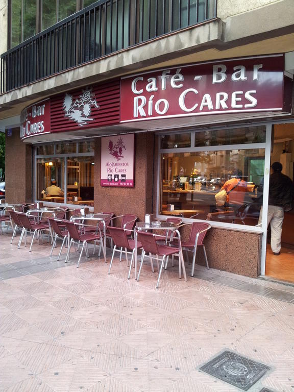 Alojamientos Rio Cares レオン エクステリア 写真