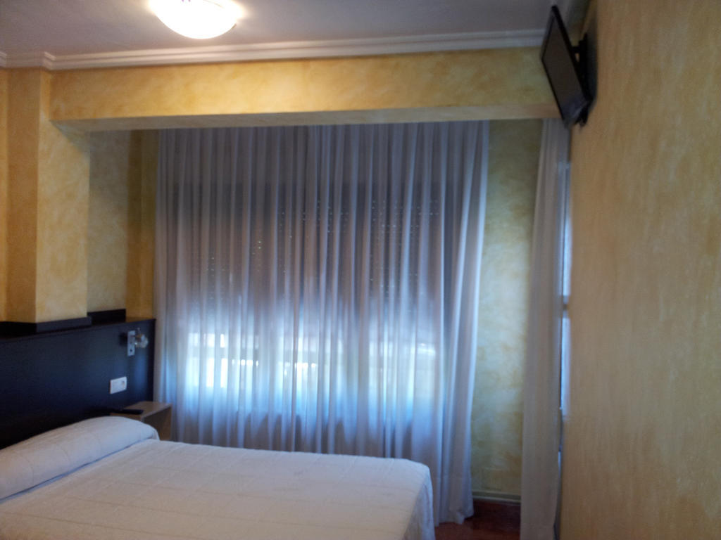 Alojamientos Rio Cares レオン 部屋 写真